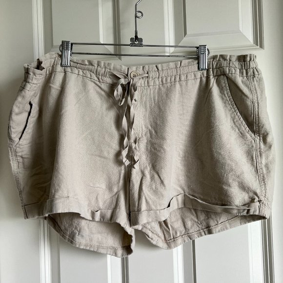 Old Navy Linen-Blend Shorts - Tan - Size 18 - Picture 1 of 8